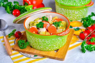 Turkey and Potatoes in Pots: Simple, Juicy, and Healthy