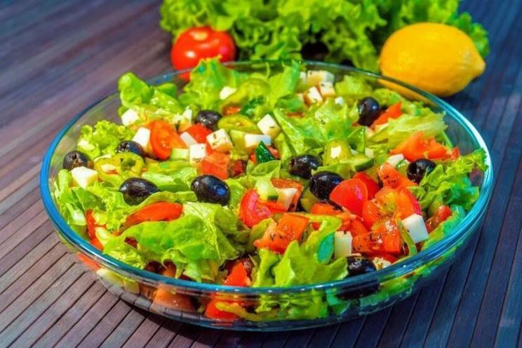 Greek Salad with Dungan Pepper and Feta Greek Salad with Dungan Pepper and Feta