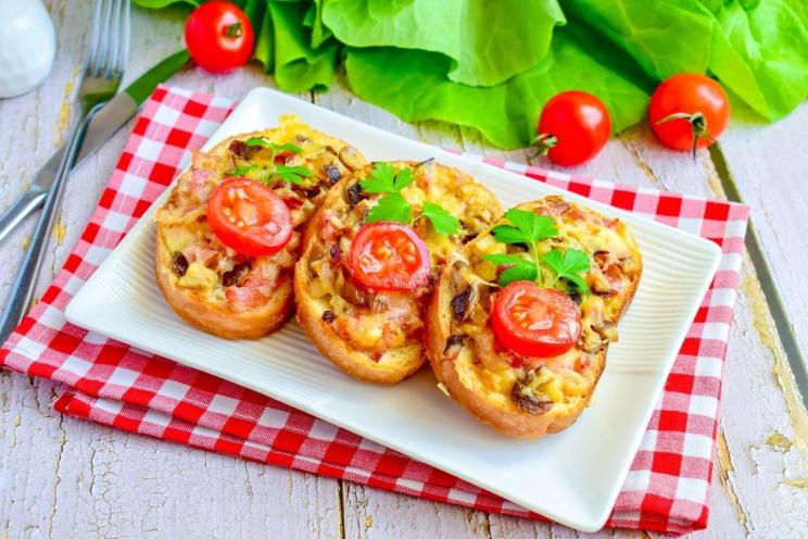 Oven-Baked Mushroom and Cheese Sandwiches Oven-Baked Mushroom and Cheese Sandwiches