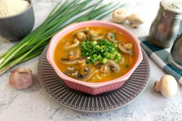 Hearty Mushroom and Rice Soup