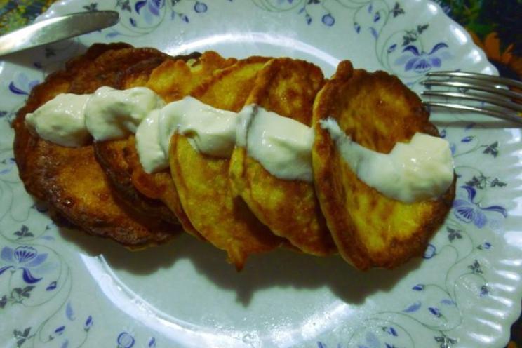 Zucchini-Curd Oat Pancakes