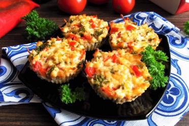 New Year Veggie Cottage Cheese Snack Muffins