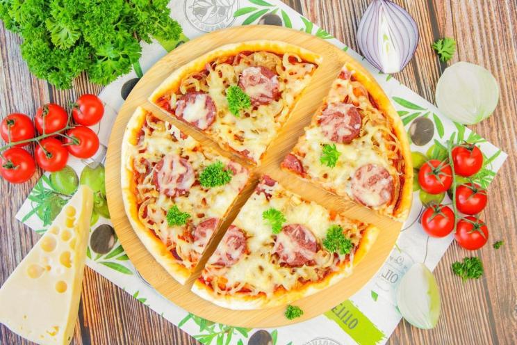 Onion & Cheese Pizza Delight