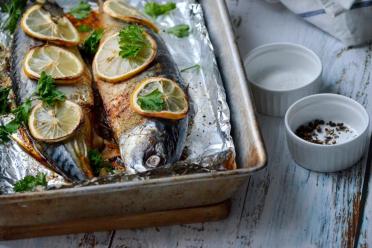 Oven-Baked Lemon Mackerel in Foil