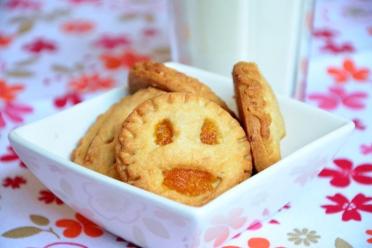Fun Halloween Face Cookies