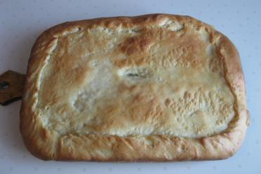 Capelin and Onion Yeast Pie