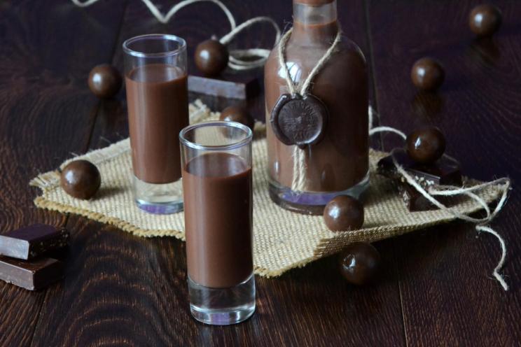 Quick & Easy Chocolate Liqueur in 30 Minutes