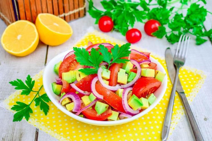 Easy Avocado and Tomato Salad Easy Avocado and Tomato Salad