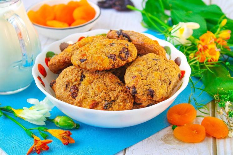 Sugar-Free Oatmeal Cookies with Fruit Sugar-Free Oatmeal Cookies with Fruit