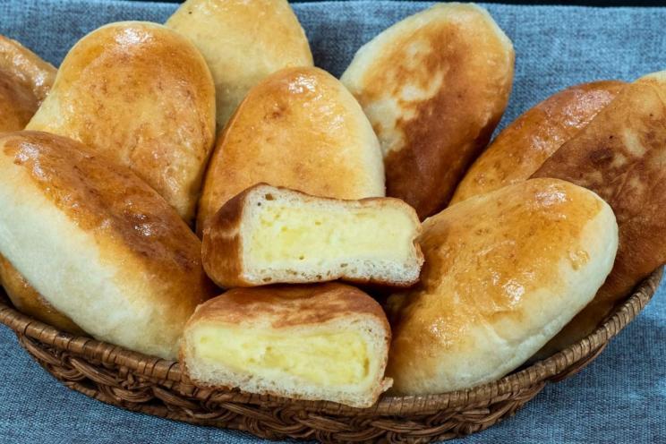 Potato and Onion Pies with Fresh Yeast Dough