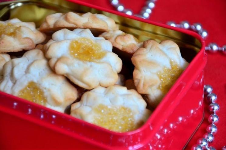 Apple Cinnamon Shortbread Cookies