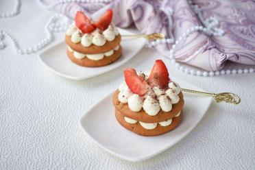 Honey Cream Cheese Delight