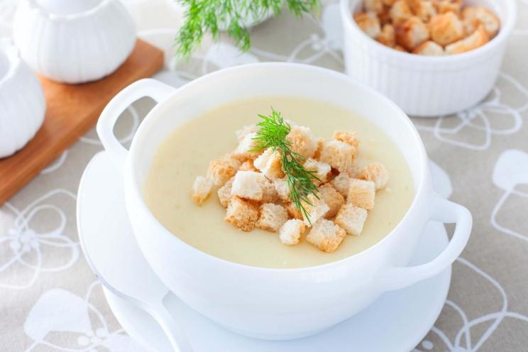 Creamy Blender Soup with Crispy Croutons