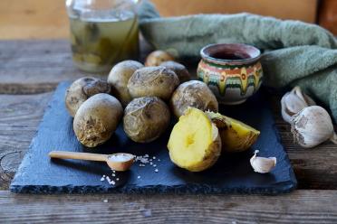 Quick Microwave Jacket Potatoes