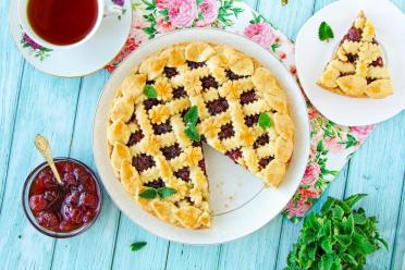 Strawberry Jam Shortcrust Pie