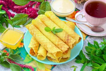 Crispy Wafer Rolls for Your Electric Waffle Iron
