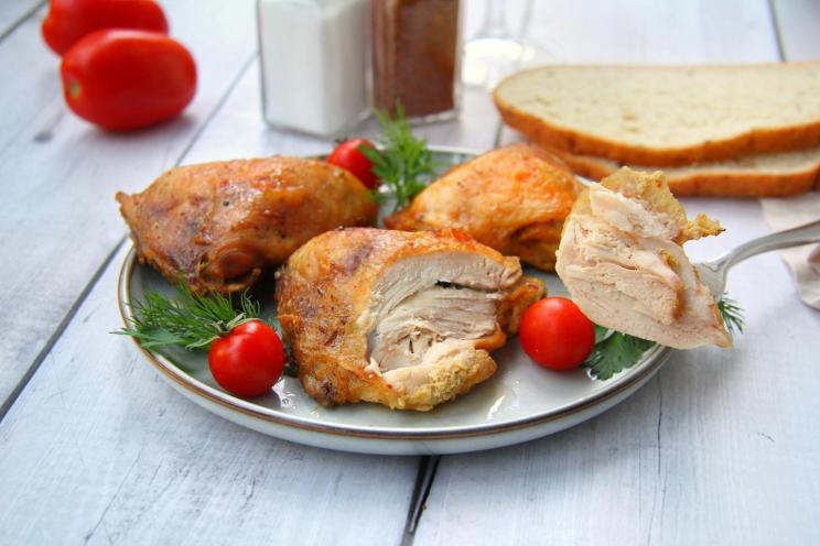 Juicy Baked Chicken Thighs with Crispy Crust