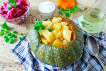 Oven-Baked Potatoes in Pumpkin Shell