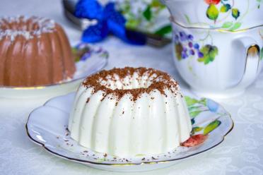 Fluffy Gelatin Curd Soufflé