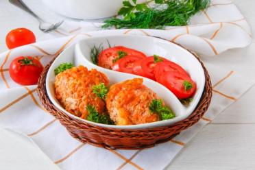 Easy Baked Lazy Cabbage Rolls in Tomato Sour Cream Sauce