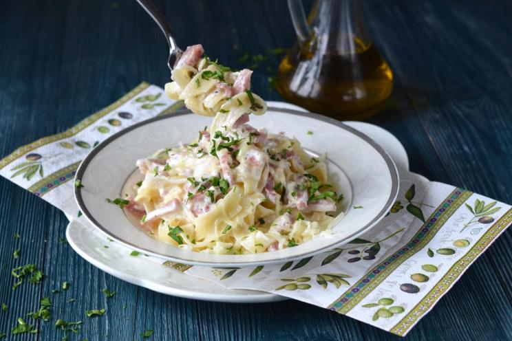Creamy Ham and Cheese Pasta Delight Creamy Ham and Cheese Pasta Delight