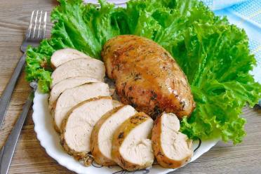 Easy Baked Foil-Wrapped Chicken Fillet