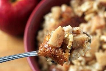 Slow Cooker Apple Nut Oatmeal
