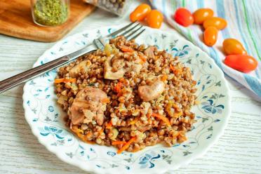 One-Pan Chicken and Buckwheat Delight