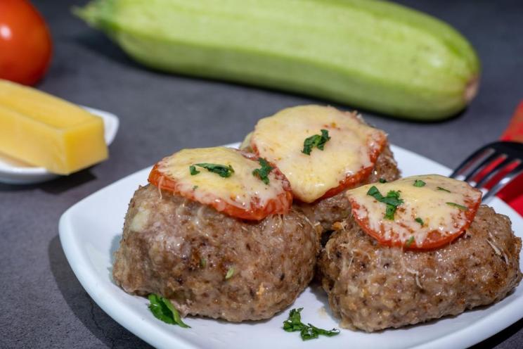 Oven-Baked Juicy Mixed Meat Cutlets