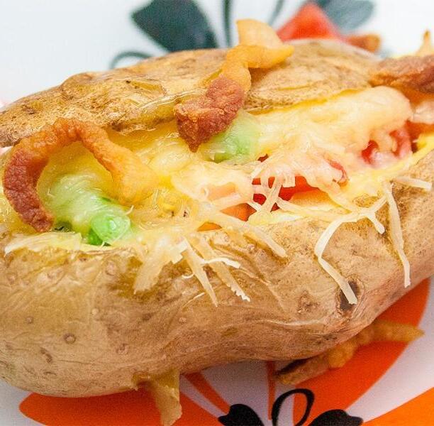 Irresistible Homemade Potato Pizza