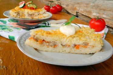 Quick and Tasty Minced Meat Rice Casserole