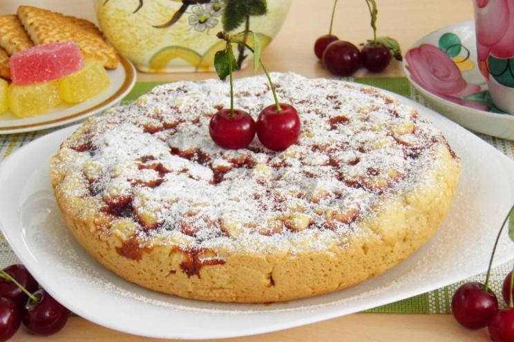 Slow Cooker Jam Pie Delight