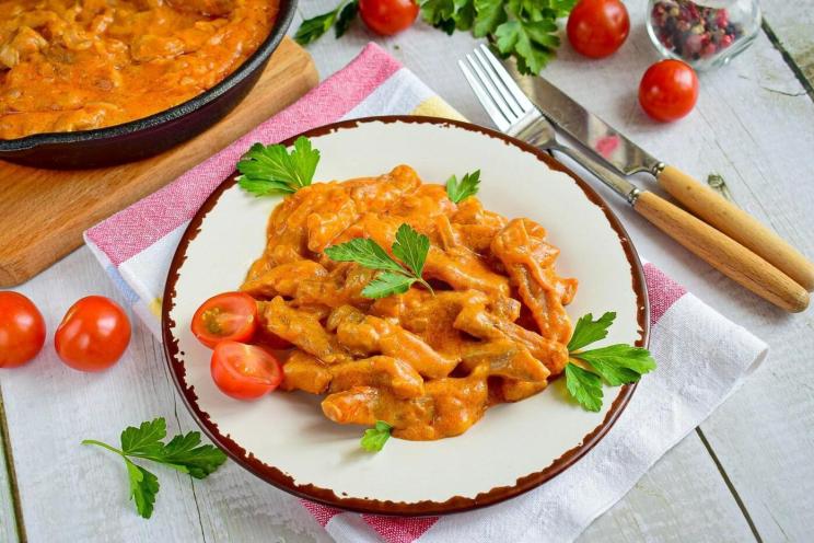 Quick and Juicy Pork Stroganoff with Tomato Paste