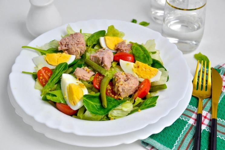 Tuna and Green Bean Salad with Spicy Dressing