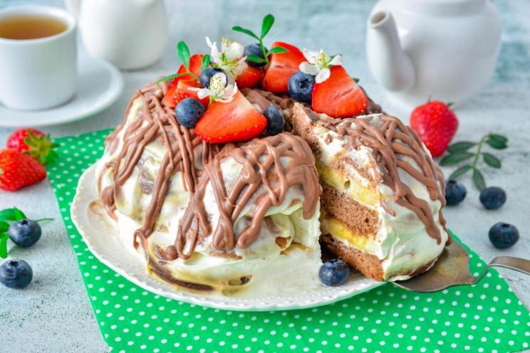 Gingerbread & Sour Cream No-Bake Cake