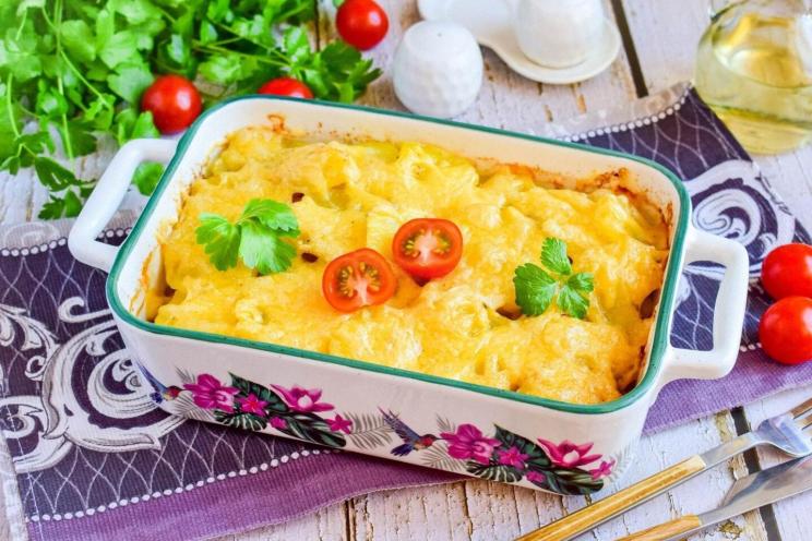 Cheesy Meat and Potato Bake