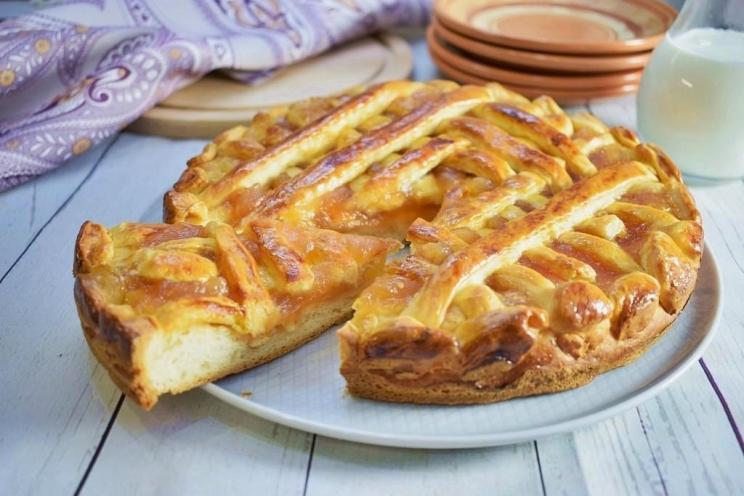 Apple Jam Pie Delight