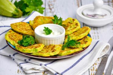 Quick and Healthy Zucchini Pancakes