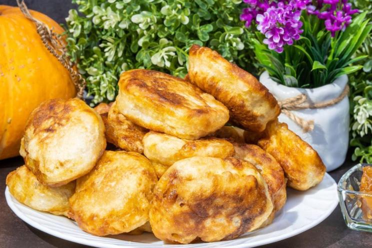Fluffy Lenten Pancakes: No Yeast, Eggs, or Dairy