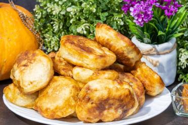 Fluffy Lenten Pancakes: No Yeast, Eggs, or Dairy