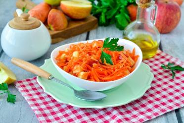 Healthy Carrot-Apple Salad for All Ages