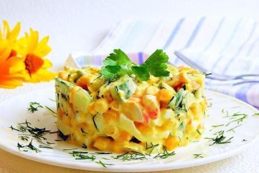 Quick & Delicious Crab Stick Salad with Cucumber and Egg