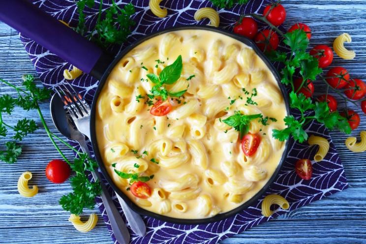 Creamy Cheese and Sour Cream Pan Macaroni Creamy Cheese and Sour Cream Pan Macaroni