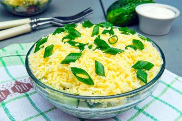 Simple and Quick Sausage and Cheese Cucumber Salad