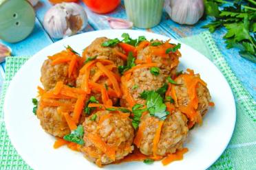 Pan-Seared Meatballs: A Tasty & Versatile Dinner Delight