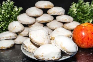 Gingerbread Cookies with Milk Choux Glaze