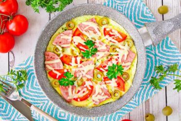 Quick & Easy Egg Pan Pizza