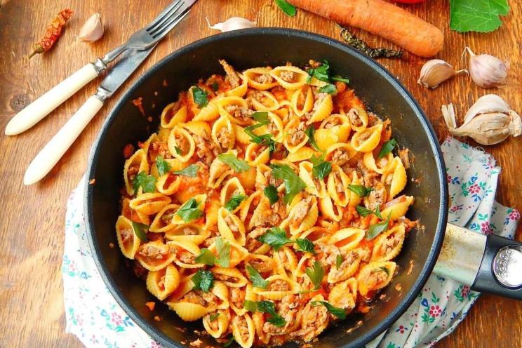 Stuffed Pasta Shells with Minced Meat Stuffed Pasta Shells with Minced Meat