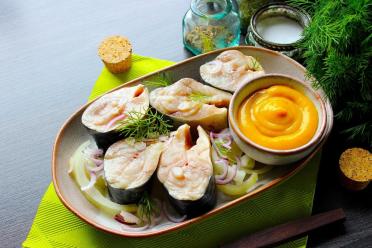 Quick & Tasty Marinated Mackerel with Onions