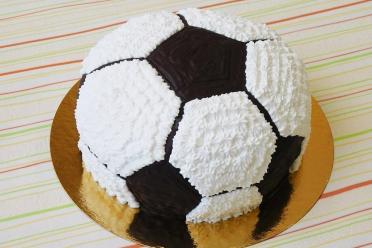 Vanilla Sponge Soccer Ball Cake